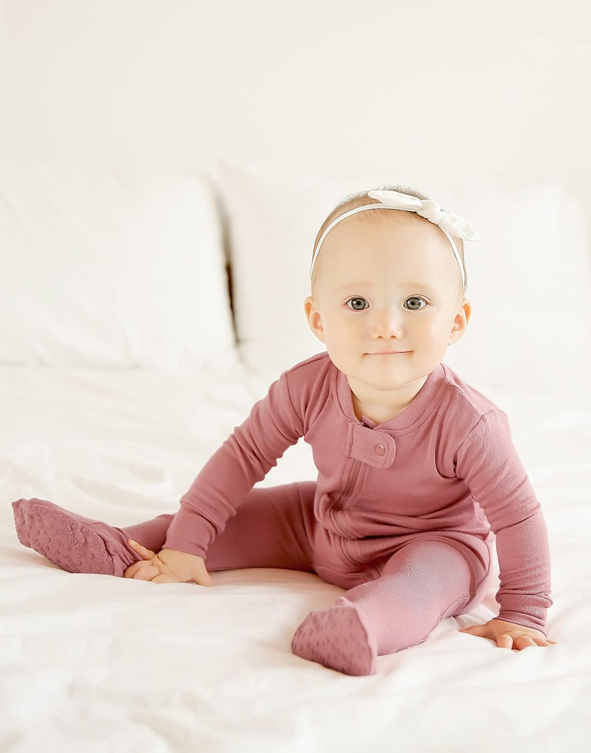 VAENAIT BABY Infant Toddler Boys Girls Footed One-Piece Sleep and Play Premium Modal Pajamas 1-2 Pieces