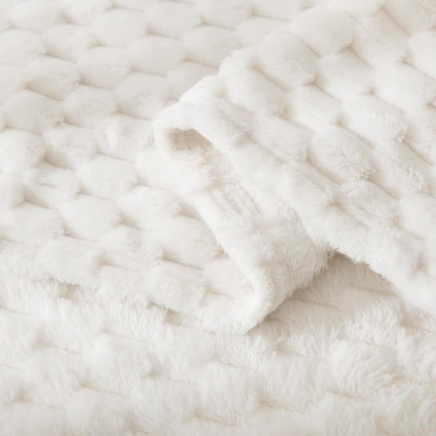 HOMRITAR Flannel Fleece Fluffy Fuzzy Blanket for Baby 3D Jacquard Soft Warm Plush Bed Blankets for Home Decor, Toddler Infant or Newborn Receiving Blanket (30 x 40 Inch, Cream)