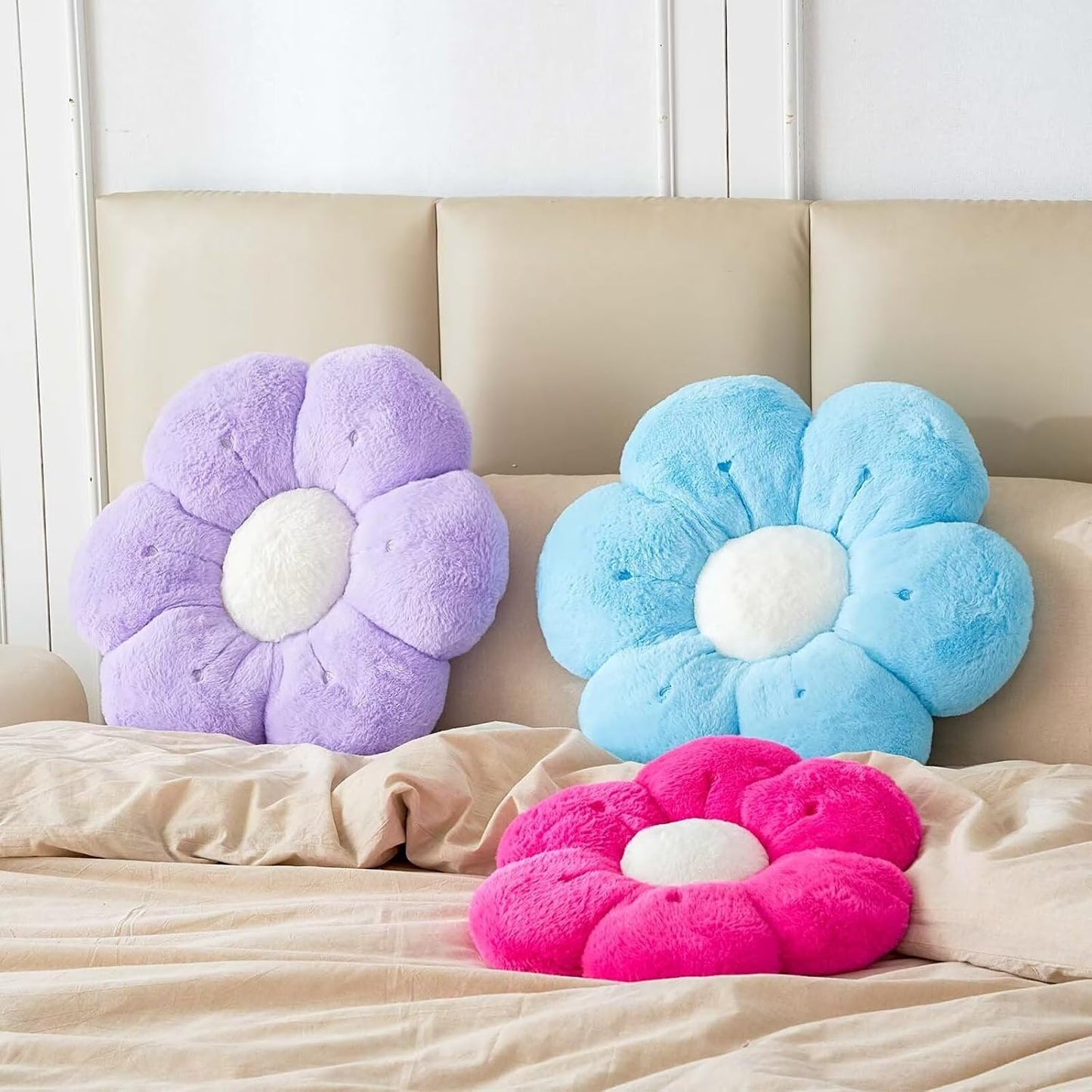 Flower Pillow, Cute Flower Shaped Decorative Pillow, Soft Rabbit Fur Daisy Pillow Home Decor Floor Seating Cushion for Bedroom Living Room (Light Purple 19.6 Inch)