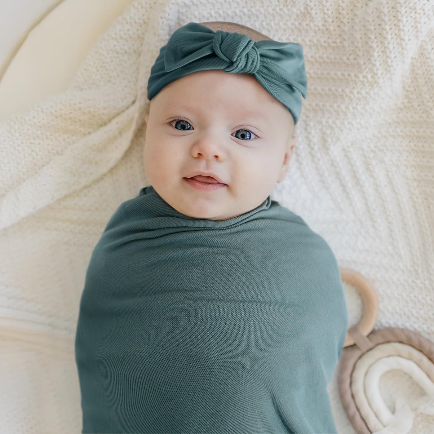 GRSSDER Newborn Swaddle Blanket, Ultra Soft Jersey Receiving Blanket with Matching Headband and Beanie Set 33×44", Stretchy Baby Neutral Swaddle Wrap for Girls and Boys
