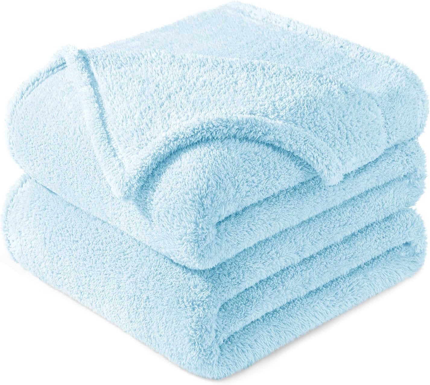 Exclusivo Mezcla Queen Size Flannel Fleece Blanket, Super Soft Velvet Plush Bed Blanket, Fuzzy Cozy and Warm for All Seasons, 90x90 Inches, Light Blue