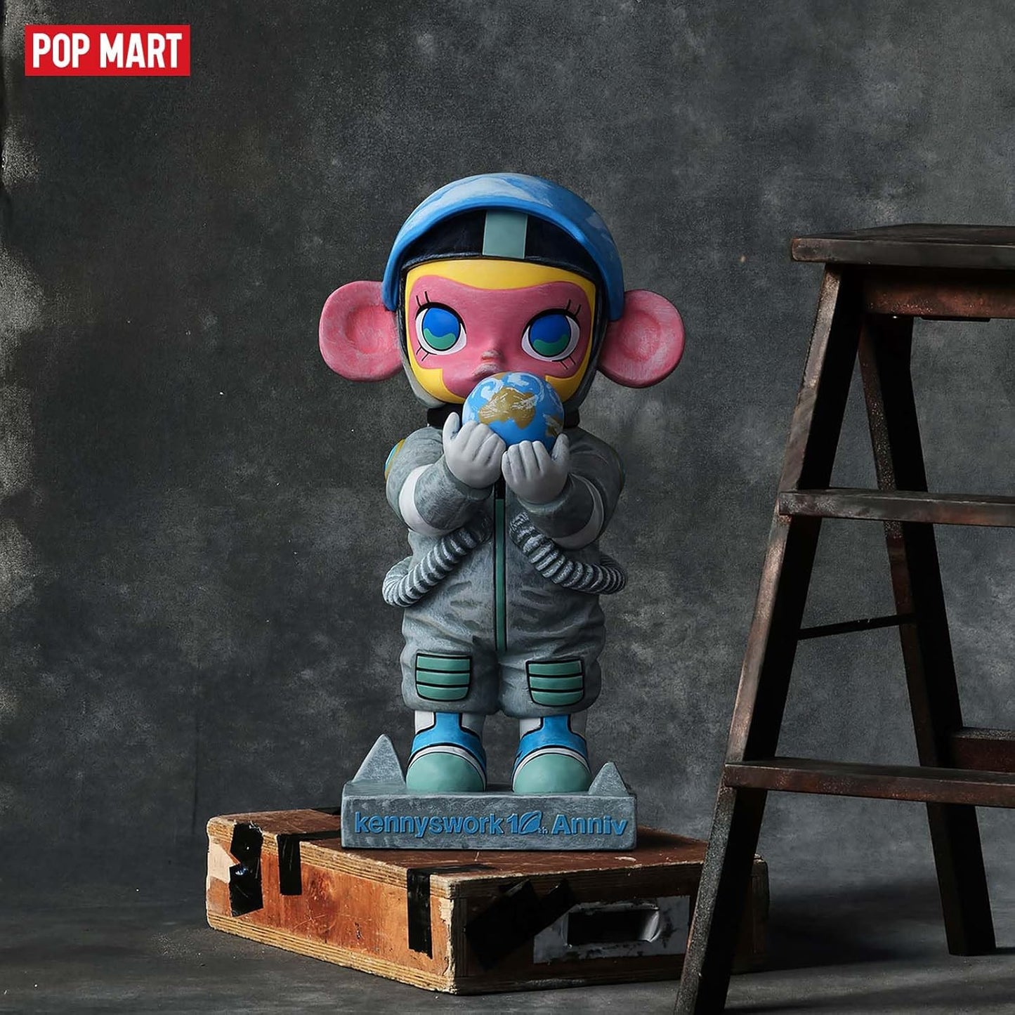 POP MART Molly Anniversary Statues Classical Retro Blind Box Figures, Random Design Toys for Modern Home Decor, Collectible Toy Set for Desk Accessories, 3PC