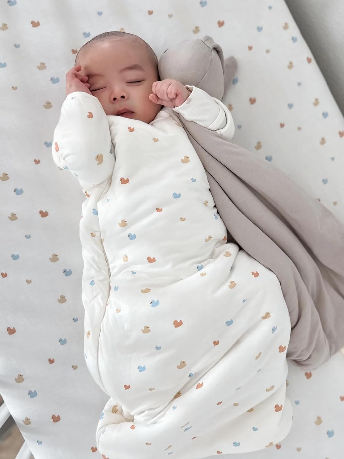 GUNAMUNA Long-Sleeve Transitional Swaddle Sleep Bag 1.0 TOG – Soothes Infants 3-6 Months, Easy Diaper Changes with WONDERZiP