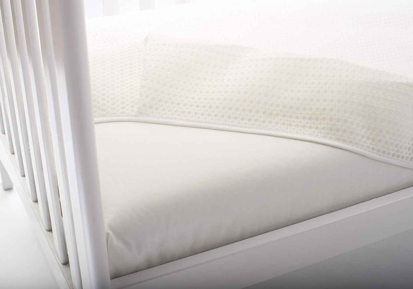 Lullaby Earth Breathe Safe Air Breathable Crib Mattress Pad, Removable Mattress Cover with Waterproof Layer for Baby and Toddler Beds, Standard Crib Size White