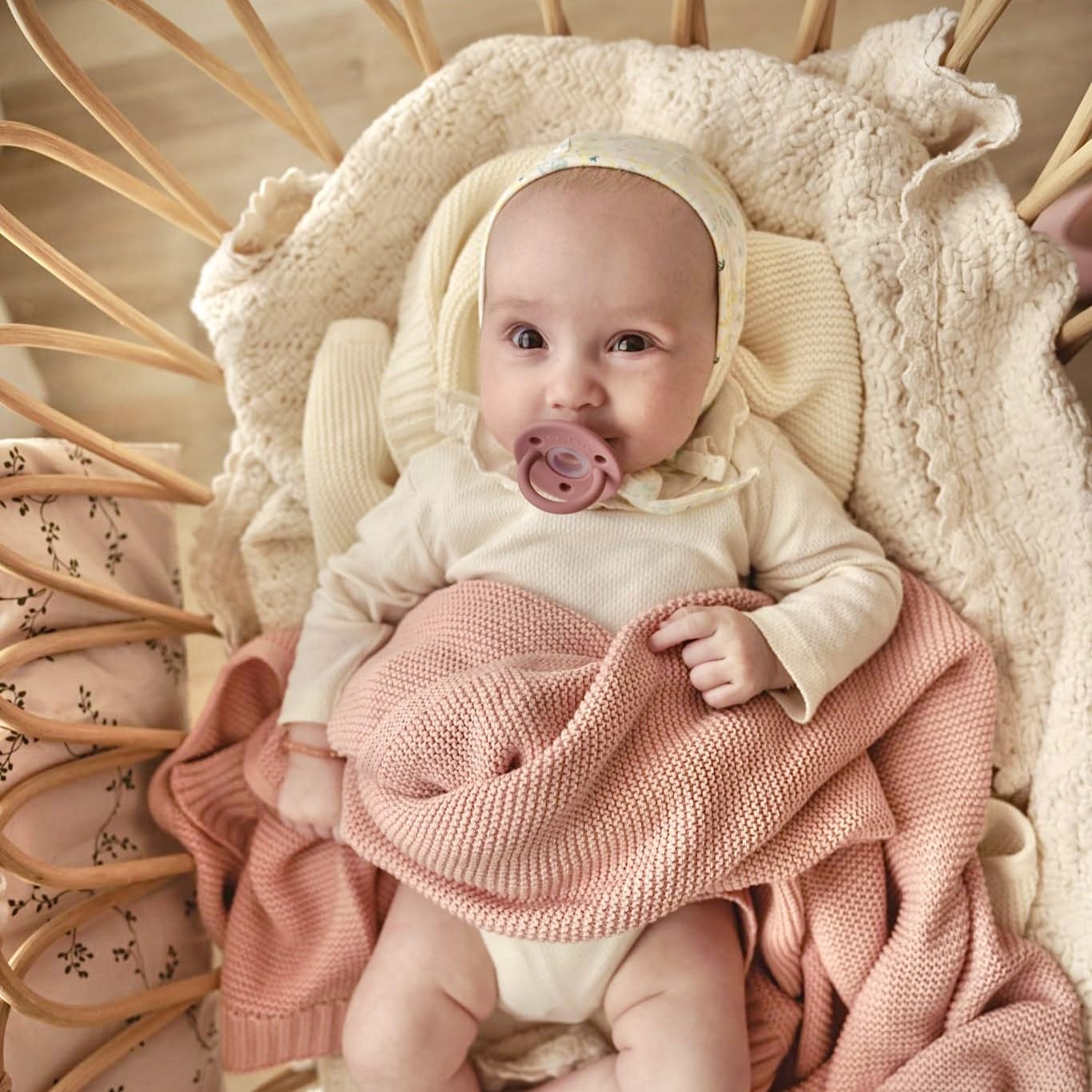 Signature Knit Organic Swaddle Blanket for Girls - 100% Soft Luxury Cotton Knit Receving Swaddler - Warm Cozy Crib Swaddling Blanket for Newborns Infants & Toddler (0-2Yrs - Dreamy Lilac)