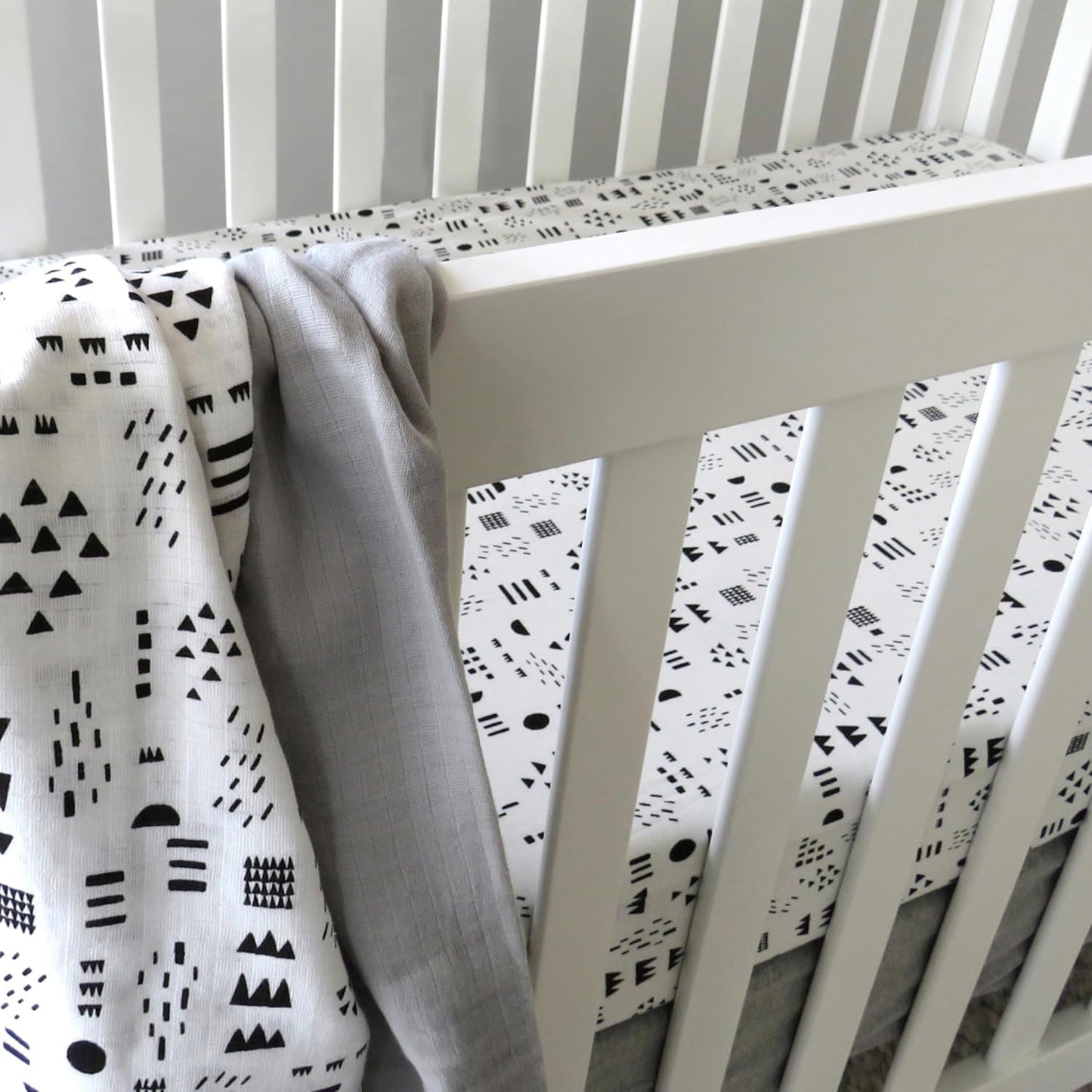 HonestBaby unisex-baby Fitted Crib Sheets Set Standard Mattress, 100% Organic Cotton Baby Boys, Girls, Neutral, 1 Pack - Blue Ticking Stripe, One Size