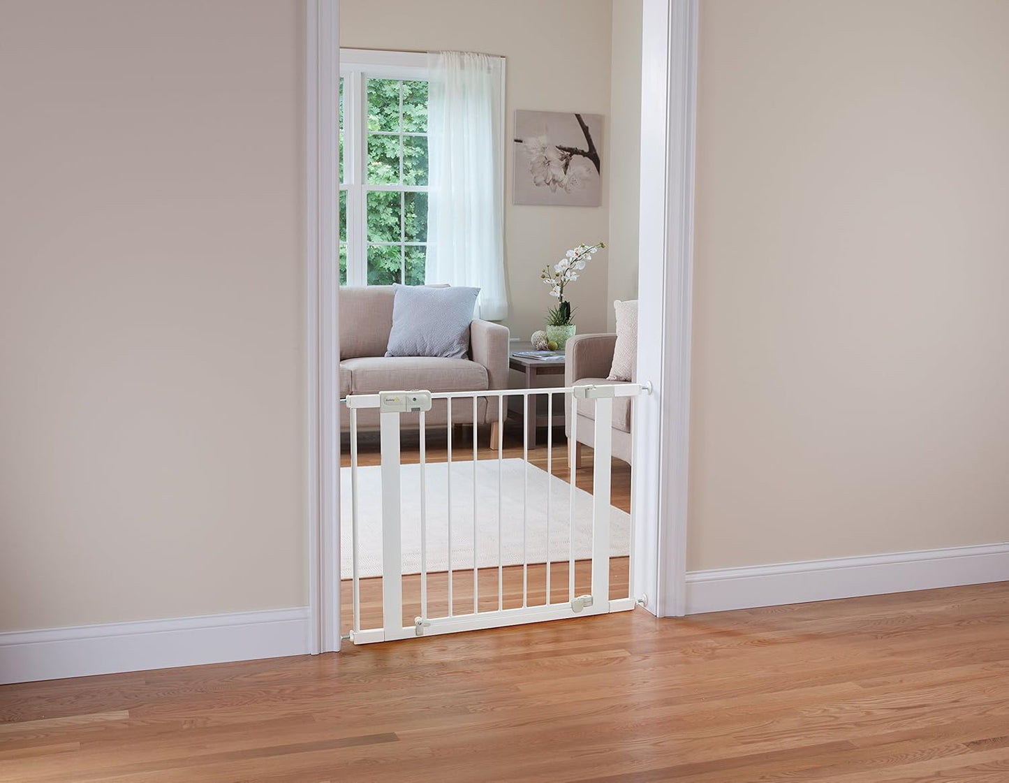 Safety 1st Easy Install Baby Gate for Doorways, Auto-Close Pressure-Mounted Magnetic Latch, Indoor Dog Gates, No Drilling, Fits 29"-38", White