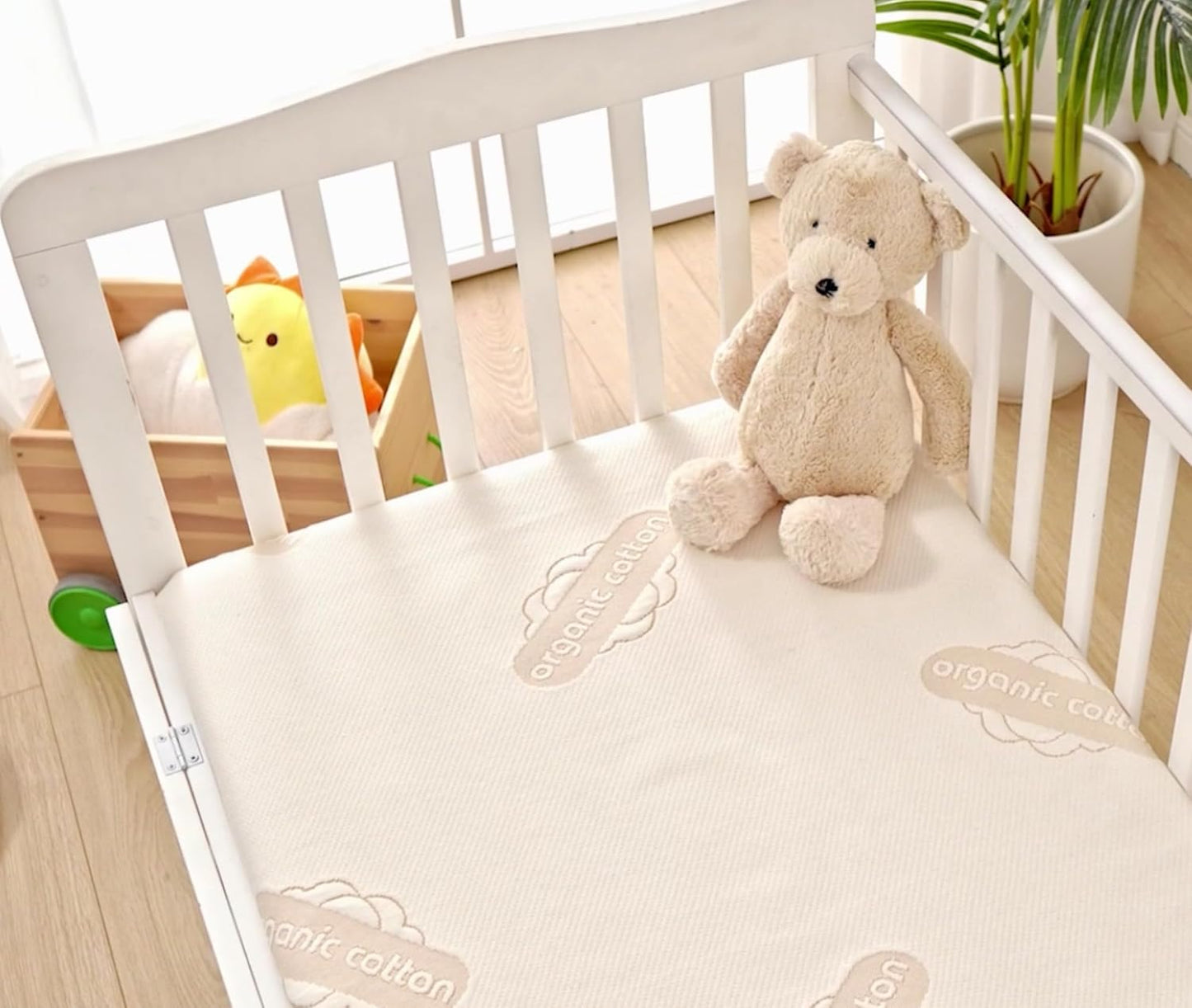 Crib Organic Mattress Protector Pad - Certified Organic Cotton Waterproof Breathable Mattress Pad Cover - 200 GSM Comfort - Deep Pocket - Fitted Comfort