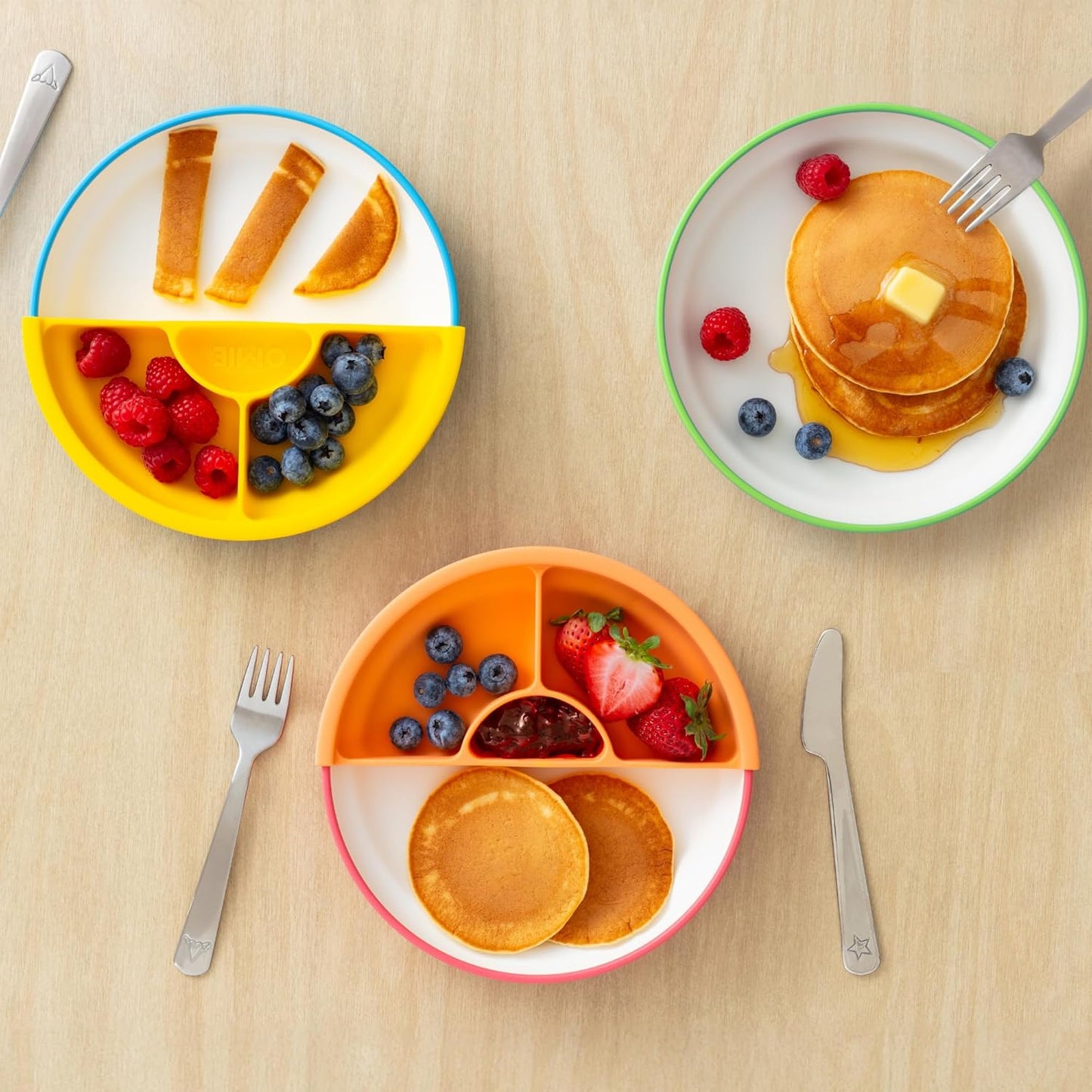 Omie® Easy Scoop Plates for Kids | Unique Design Helps Food Fall into the Spoon, Not on the Table | Made from Plants | 3 Plates + 2 Silicone Dividers | Pink