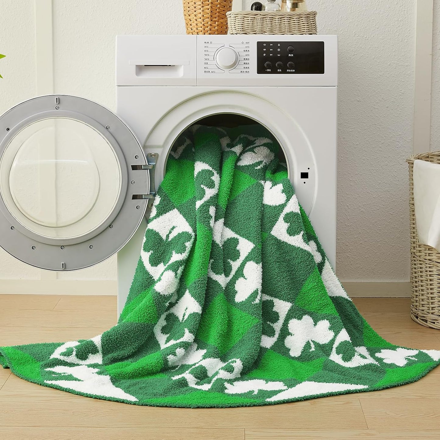 CYMULA St. Patrick's Day Knit Throw Blanket - Super Soft Lightweight Plush Shamrock Clover Blanket for Couch, Bed, Sofa, 60 x 80 Inches, Irish Green