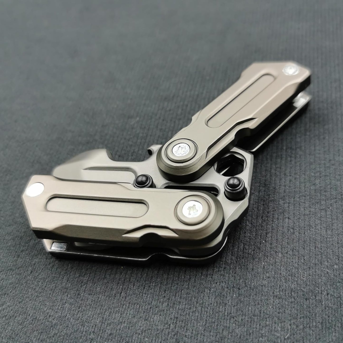 EDC Fidget Sliders Fidget Toys Stress Relief for Adults Magnetic Metal Multifunctional crowbar Fidget Slider Spinner