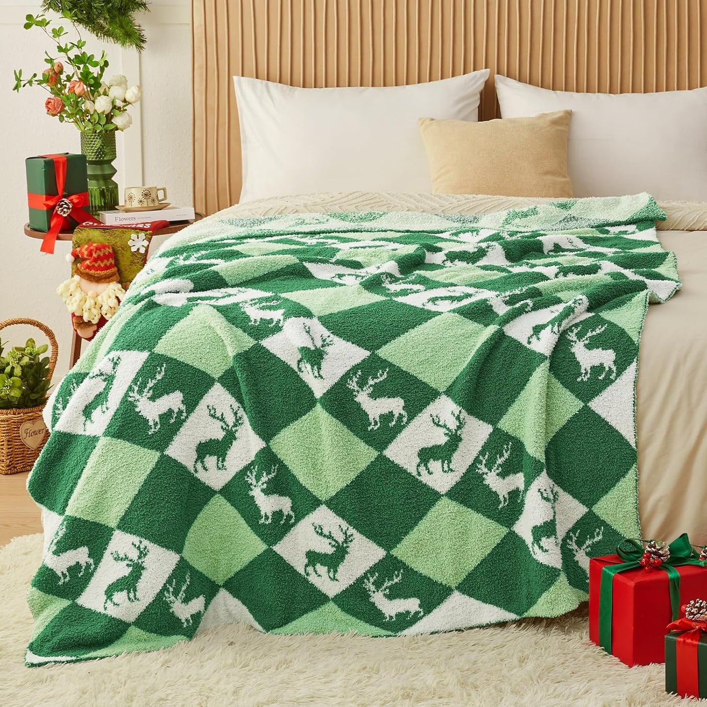 CYMULA Christmas Knit Throw Blanket - Super Soft Cozy Fuzzy Blankets for Couch, Sofa & Bed, Holiday Throw Blanket，50"x60"